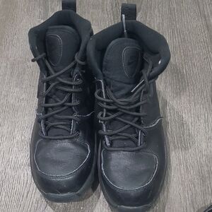 Nike Black High-Top Boots with Padded Collar